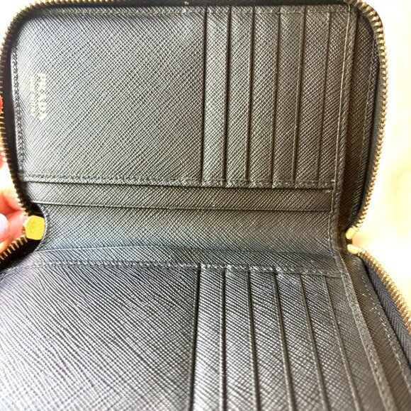 Prada Saffiano Metal Leather Wallet - Picture 5 of 7